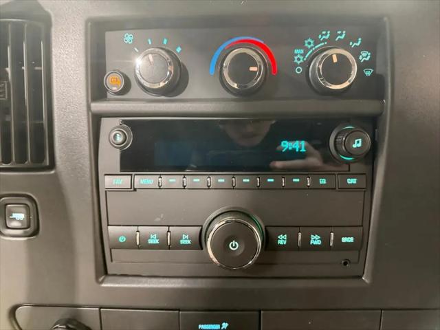 2026 Chevrolet Express Cargo Van 2500 Regular Wheelbase, WT, RWD