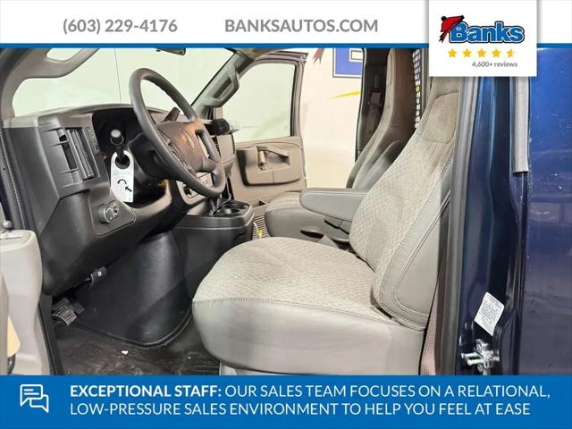 2026 Chevrolet Express Cargo Van 2500 Regular Wheelbase, WT, RWD