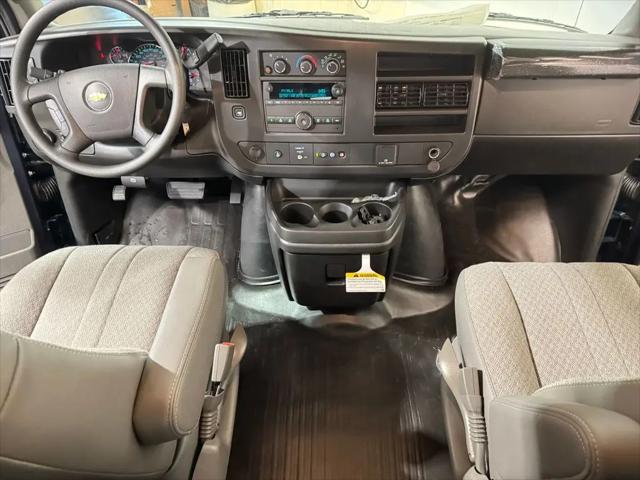 2026 Chevrolet Express Cargo Van 2500 Regular Wheelbase, WT, RWD