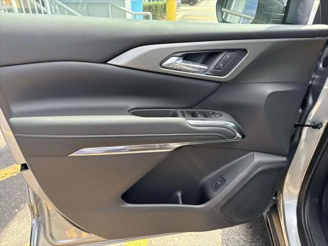 2026 Chevrolet Traverse FWD LT