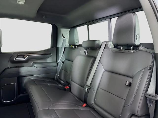2026 GMC Sierra 1500 Crew Cab, Standard Bed, SLT, 4WD