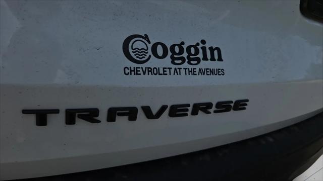 2026 Chevrolet Traverse FWD LT