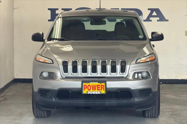 2017 Jeep Cherokee Sport FWD