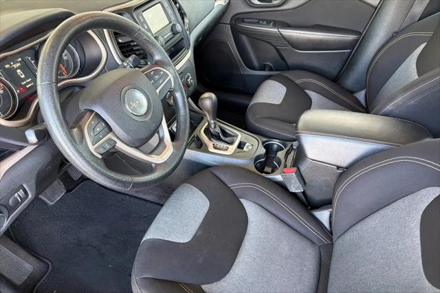 2017 Jeep Cherokee Sport FWD