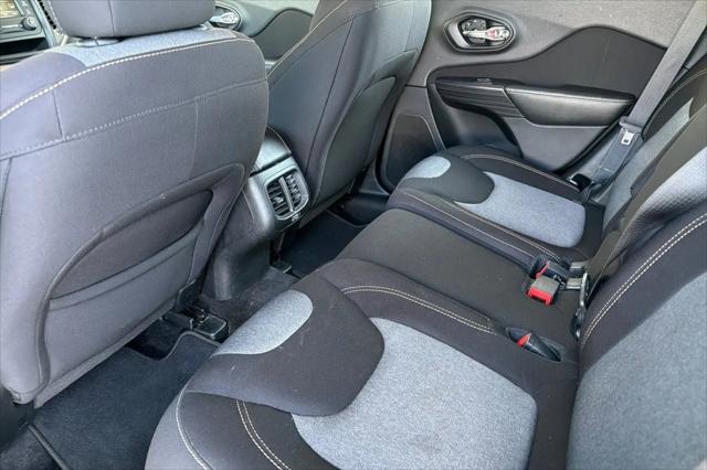 2017 Jeep Cherokee Sport FWD