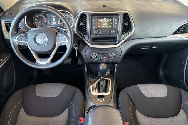 2017 Jeep Cherokee Sport FWD