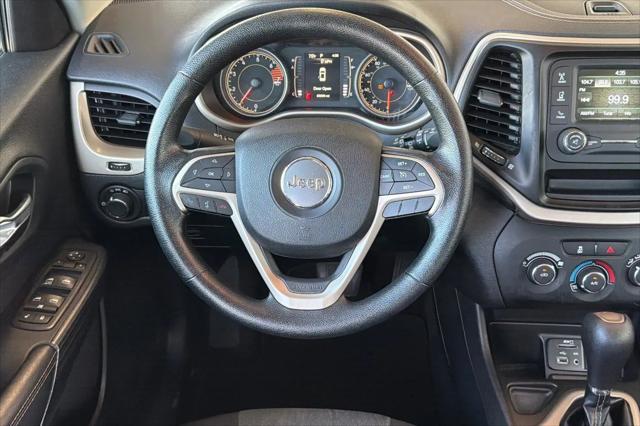 2017 Jeep Cherokee Sport FWD