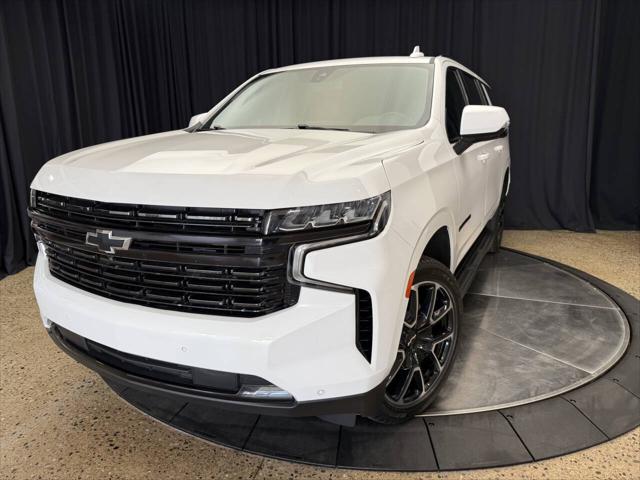 2022 Chevrolet Suburban 4WD RST