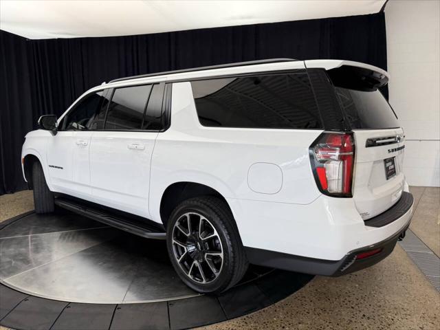 2022 Chevrolet Suburban 4WD RST