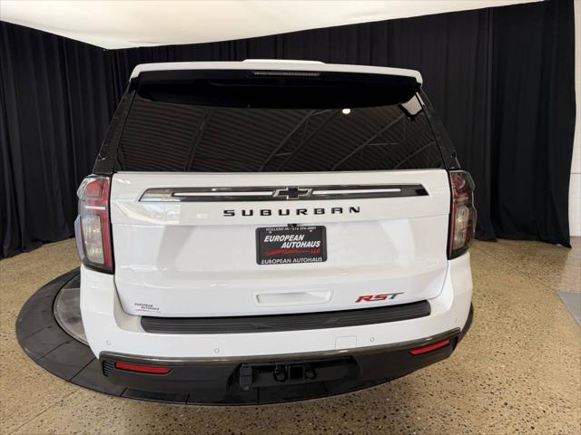 2022 Chevrolet Suburban 4WD RST