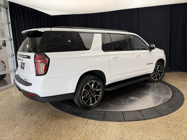 2022 Chevrolet Suburban 4WD RST