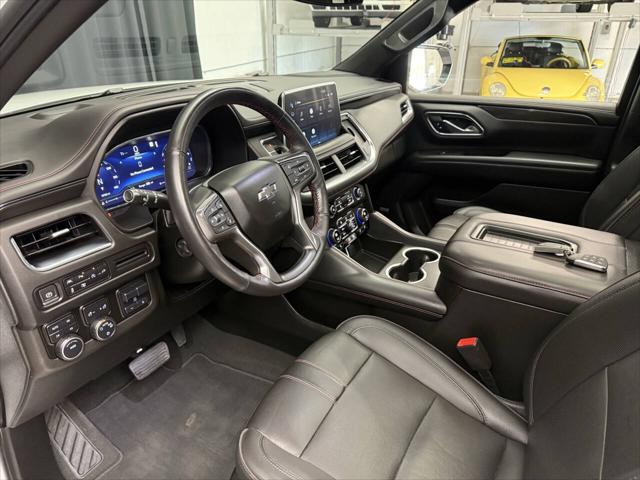 2022 Chevrolet Suburban 4WD RST