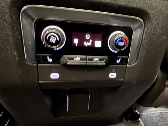 2022 Chevrolet Suburban 4WD RST