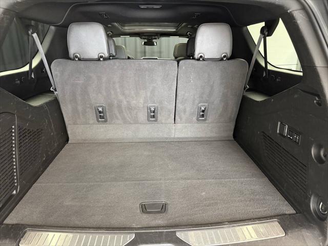 2022 Chevrolet Suburban 4WD RST