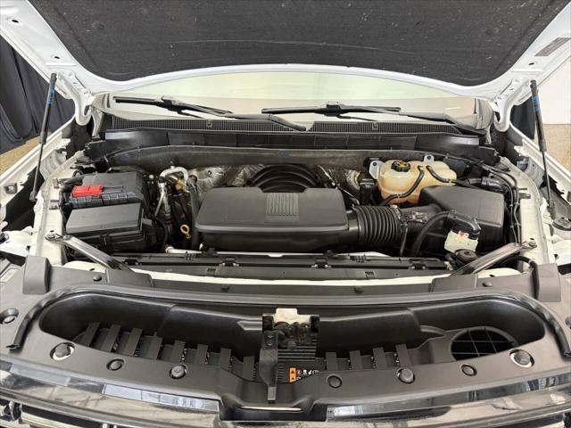 2022 Chevrolet Suburban 4WD RST