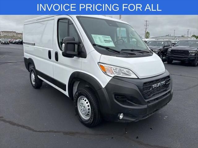 2026 Ram ProMaster Cargo Van Tradesman Low Roof 118" WB w/Pass Seat