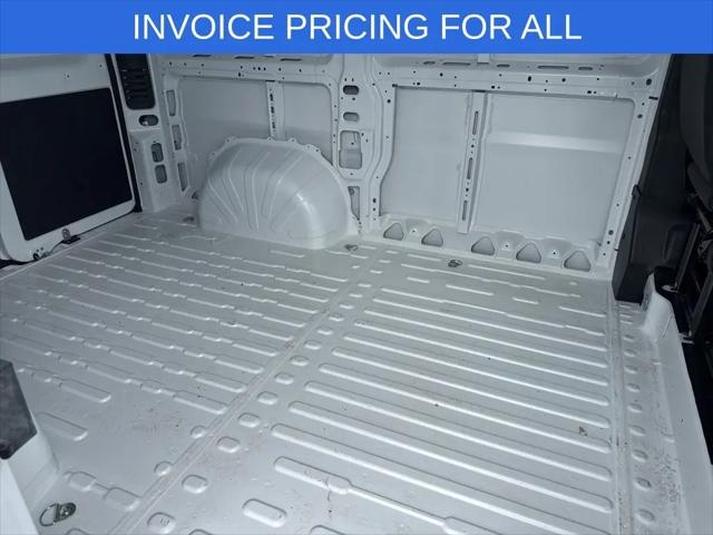 2026 Ram ProMaster Cargo Van Tradesman Low Roof 118" WB w/Pass Seat