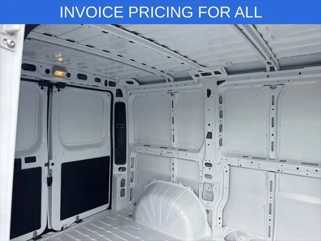 2026 Ram ProMaster Cargo Van Tradesman Low Roof 118" WB w/Pass Seat