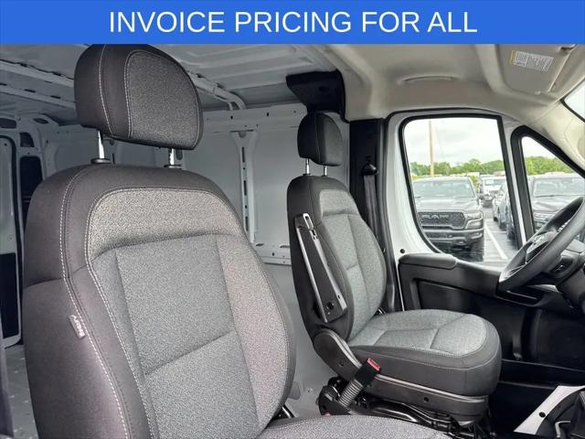 2026 Ram ProMaster Cargo Van Tradesman Low Roof 118" WB w/Pass Seat