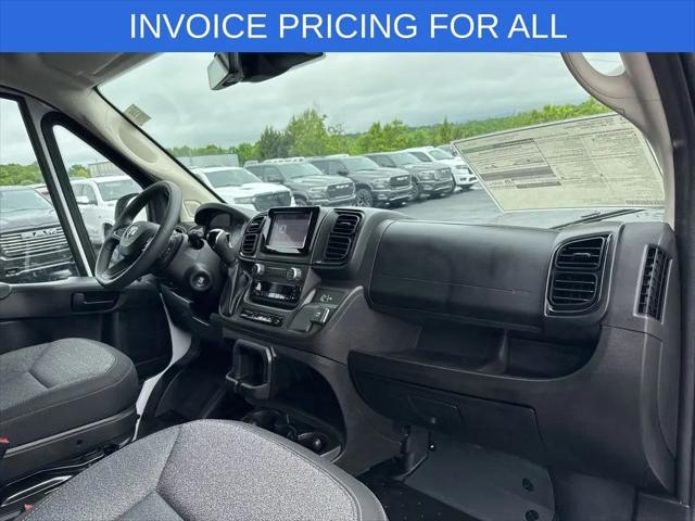 2026 Ram ProMaster Cargo Van Tradesman Low Roof 118" WB w/Pass Seat