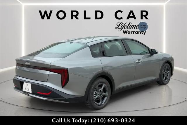 2026 Kia K4 LXS