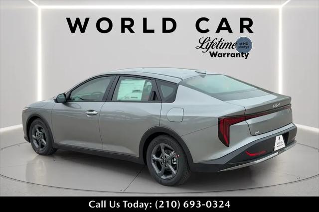 2026 Kia K4 LXS