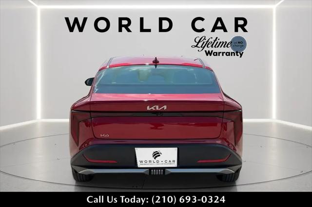 2026 Kia K4 LXS