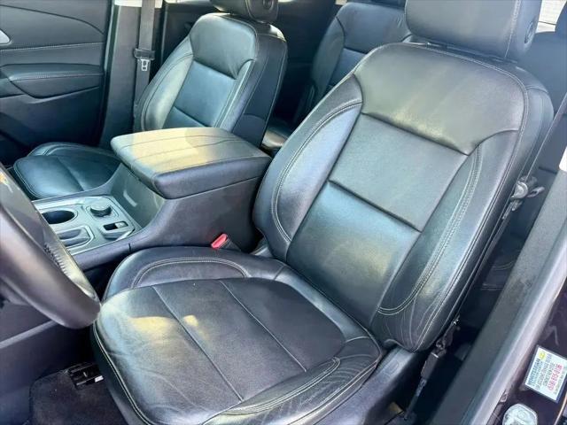 2020 Chevrolet Traverse AWD LT Leather