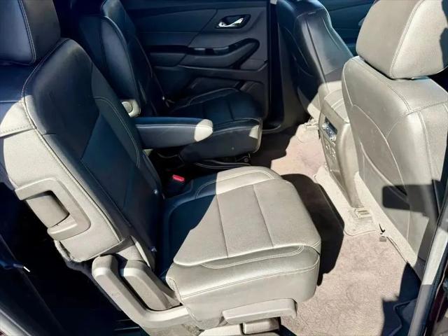 2020 Chevrolet Traverse AWD LT Leather