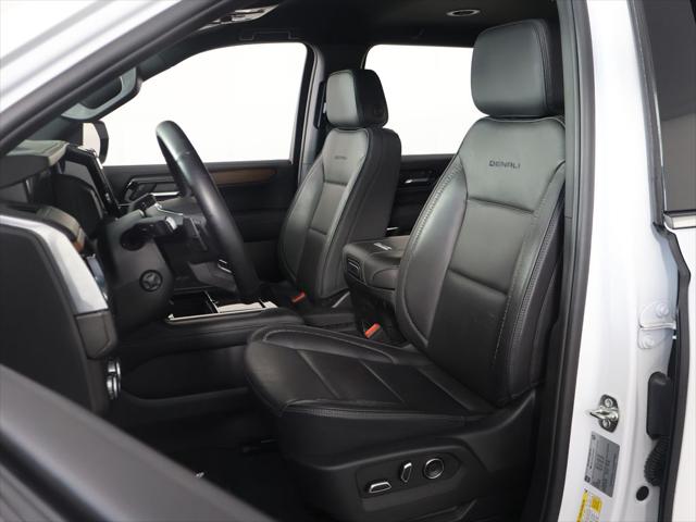 2025 GMC Yukon XL 4WD Denali