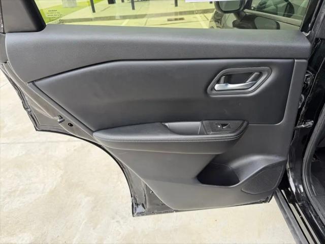 2025 Nissan Rogue SV FWD