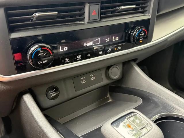 2025 Nissan Rogue SV FWD
