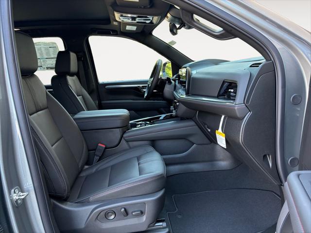 2026 Chevrolet Suburban RST, 4WD