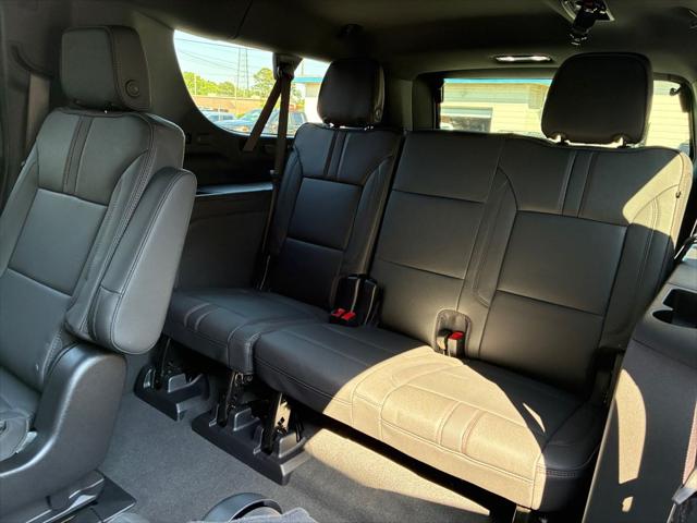 2026 Chevrolet Suburban RST, 4WD