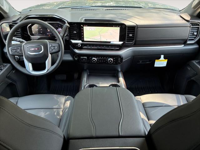 2026 GMC Sierra 2500HD Crew Cab, Standard Bed, SLT, 4WD
