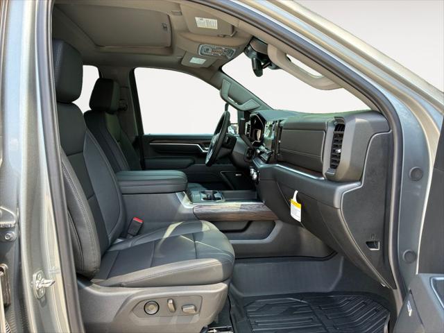 2026 GMC Sierra 2500HD Crew Cab, Standard Bed, SLT, 4WD