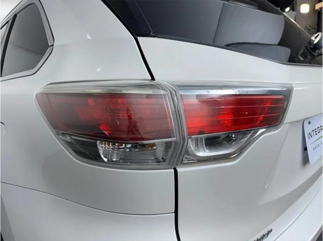 2015 Toyota Highlander Limited Platinum V6