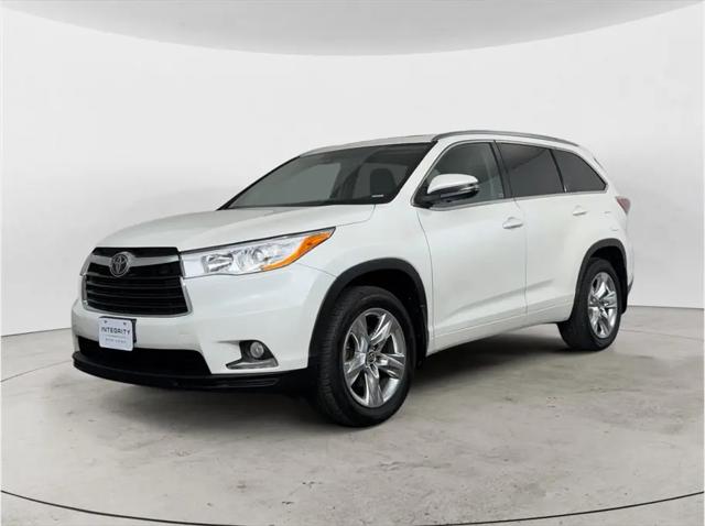2015 Toyota Highlander Limited Platinum V6 for sale in Sacramento, CA