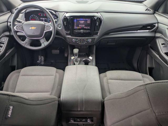 2023 Chevrolet Traverse FWD LT Cloth