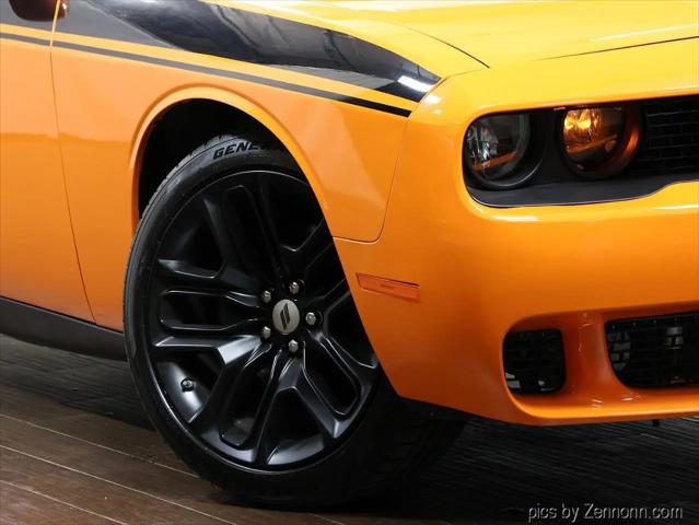 2014 Dodge Challenger R/T Plus