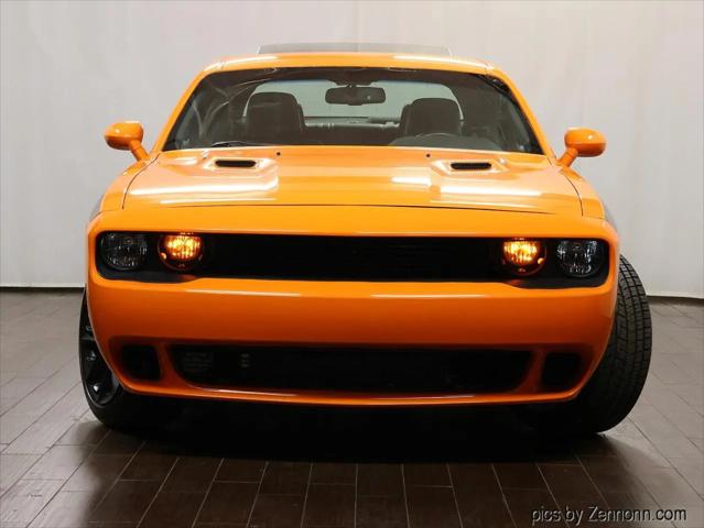 2014 Dodge Challenger R/T Plus