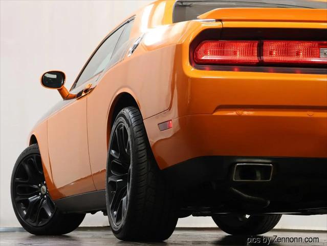 2014 Dodge Challenger R/T Plus