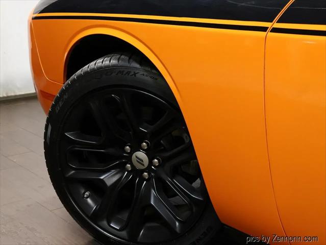 2014 Dodge Challenger R/T Plus