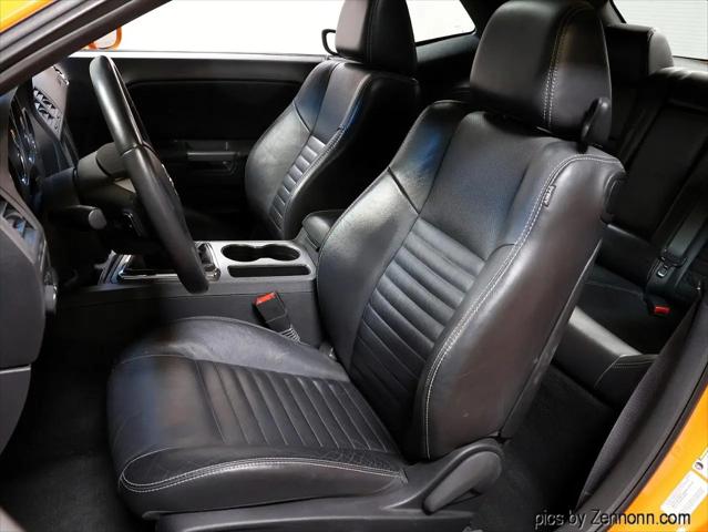 2014 Dodge Challenger R/T Plus