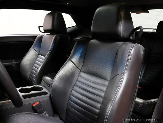 2014 Dodge Challenger R/T Plus