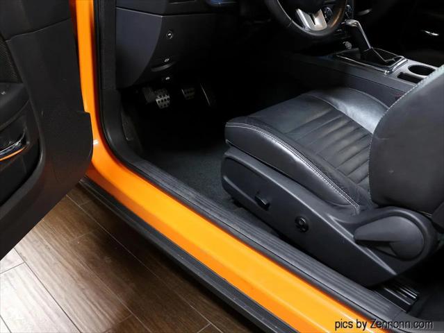 2014 Dodge Challenger R/T Plus