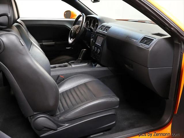 2014 Dodge Challenger R/T Plus