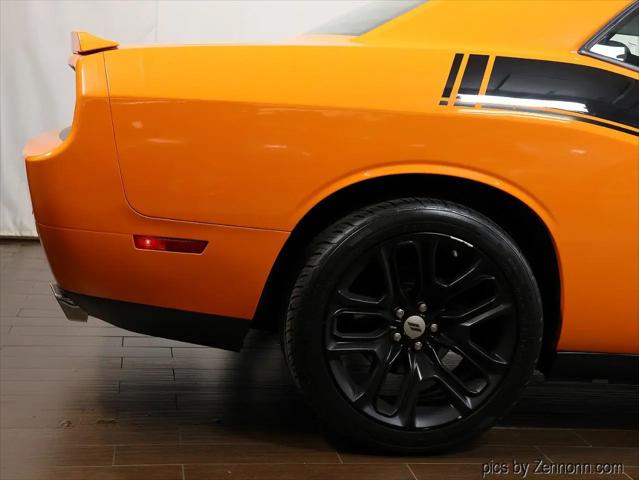 2014 Dodge Challenger R/T Plus