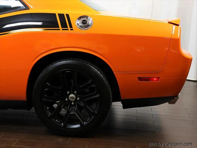 2014 Dodge Challenger R/T Plus
