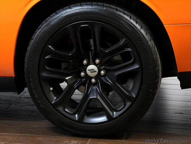 2014 Dodge Challenger R/T Plus